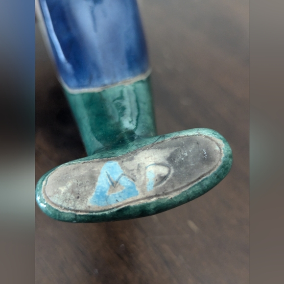 Dolphin  Figure Raku - Picture 4 of 9